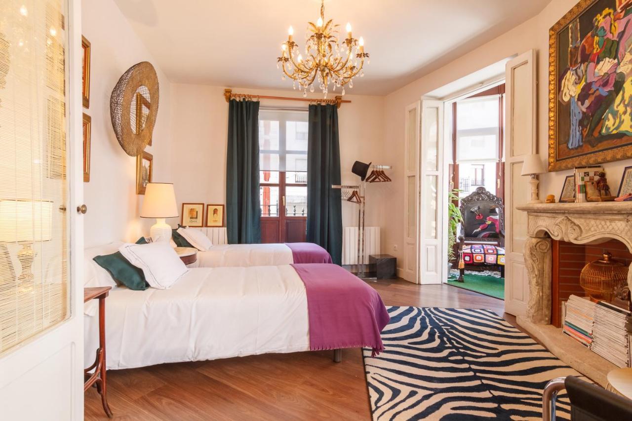 Amplio Y Elegante Con Diseno Vintage Apartment Portugalete Luaran gambar